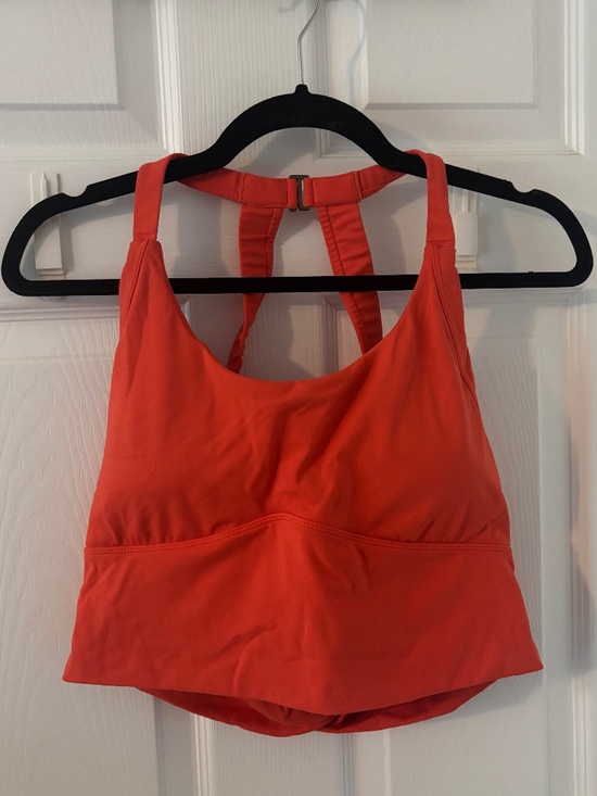 HALARA Tops - Halara Women’s Coral Built-In Bra Cropped Tank Top with Twist Back